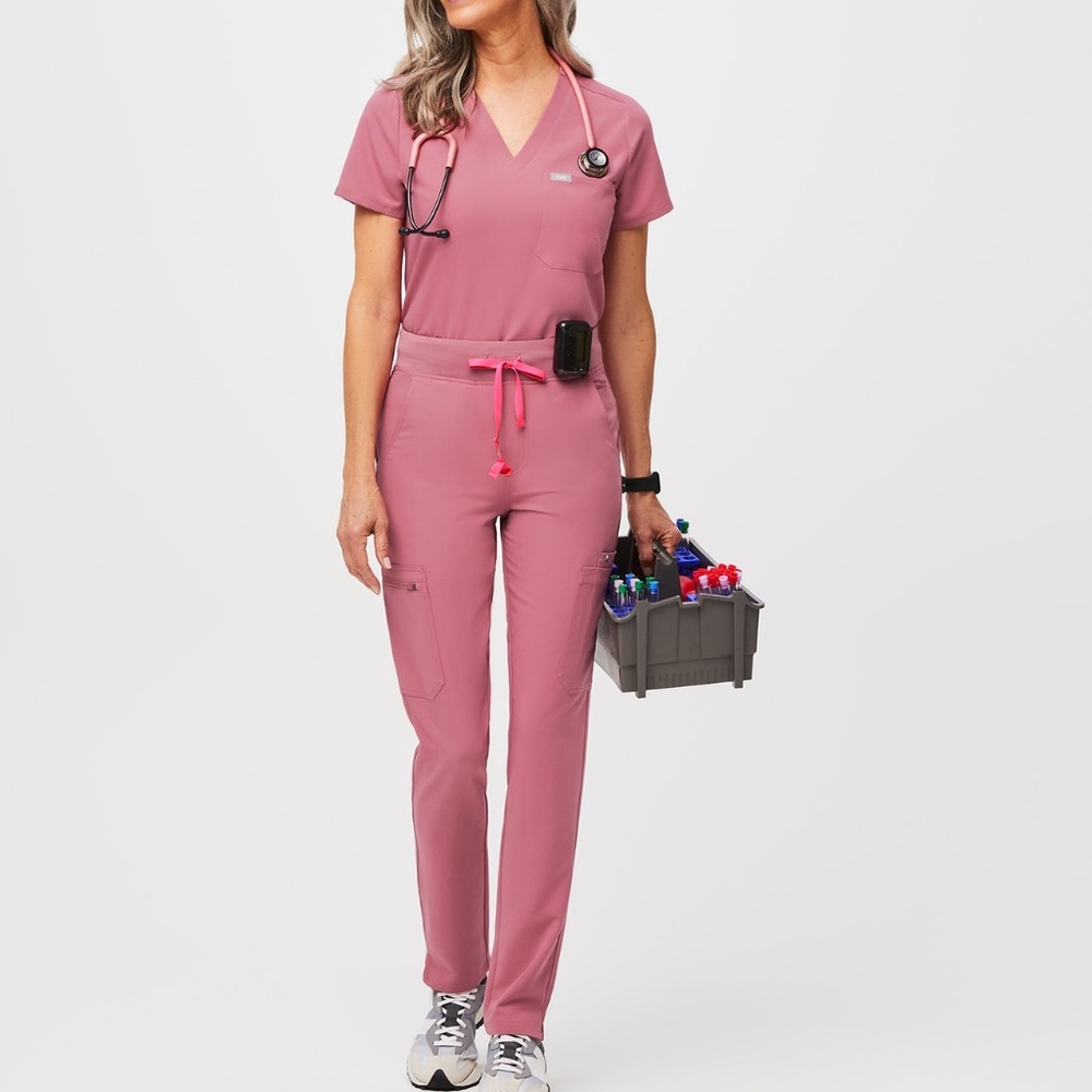 Womens Figs Set